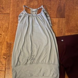 Lululemon no limits tank